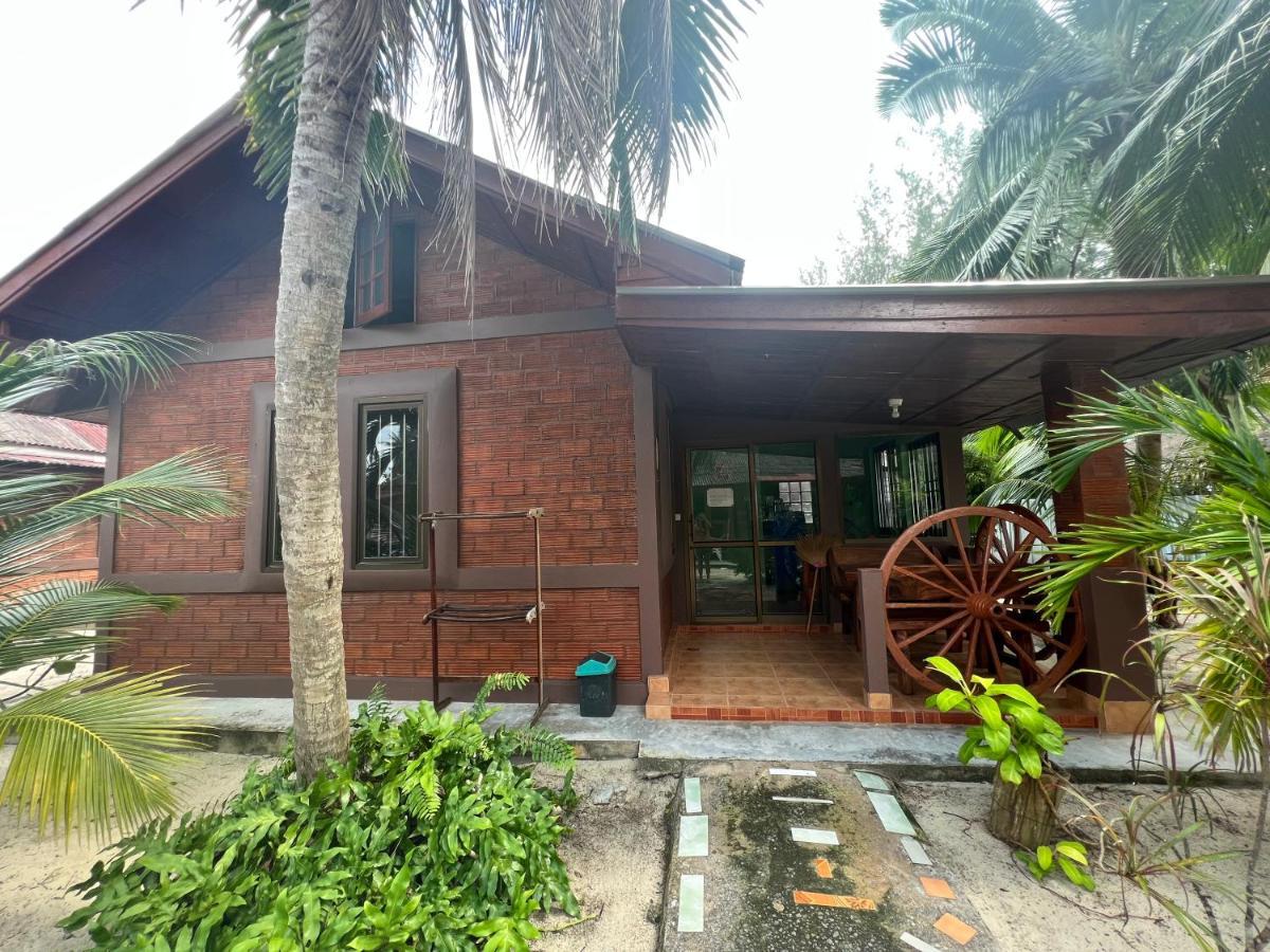 Sawai Home Resort Nathon Ngoại thất bức ảnh